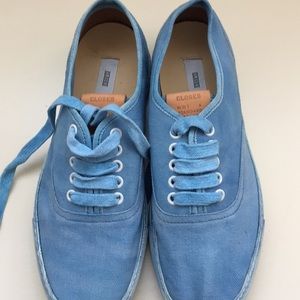 Closed Canvas Sneaker